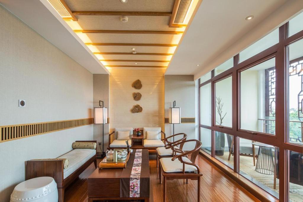 Dali Hotel Экстерьер фото