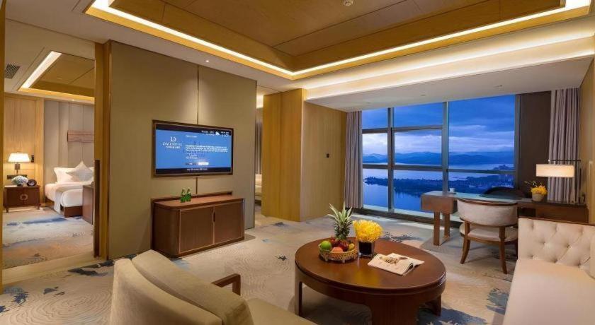 Dali Hotel Экстерьер фото