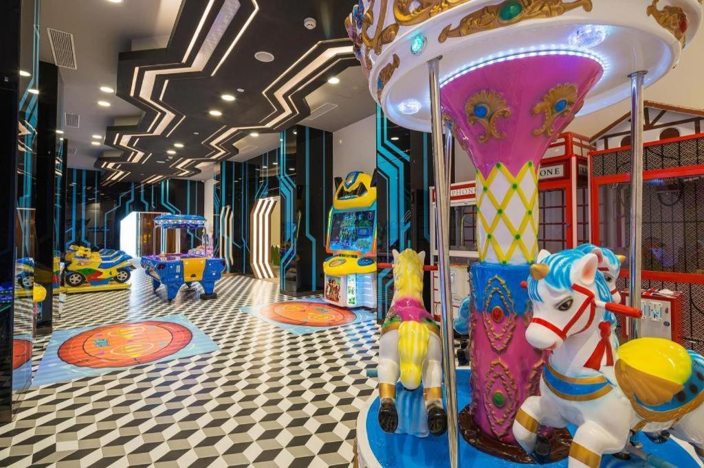Dali Hotel Экстерьер фото